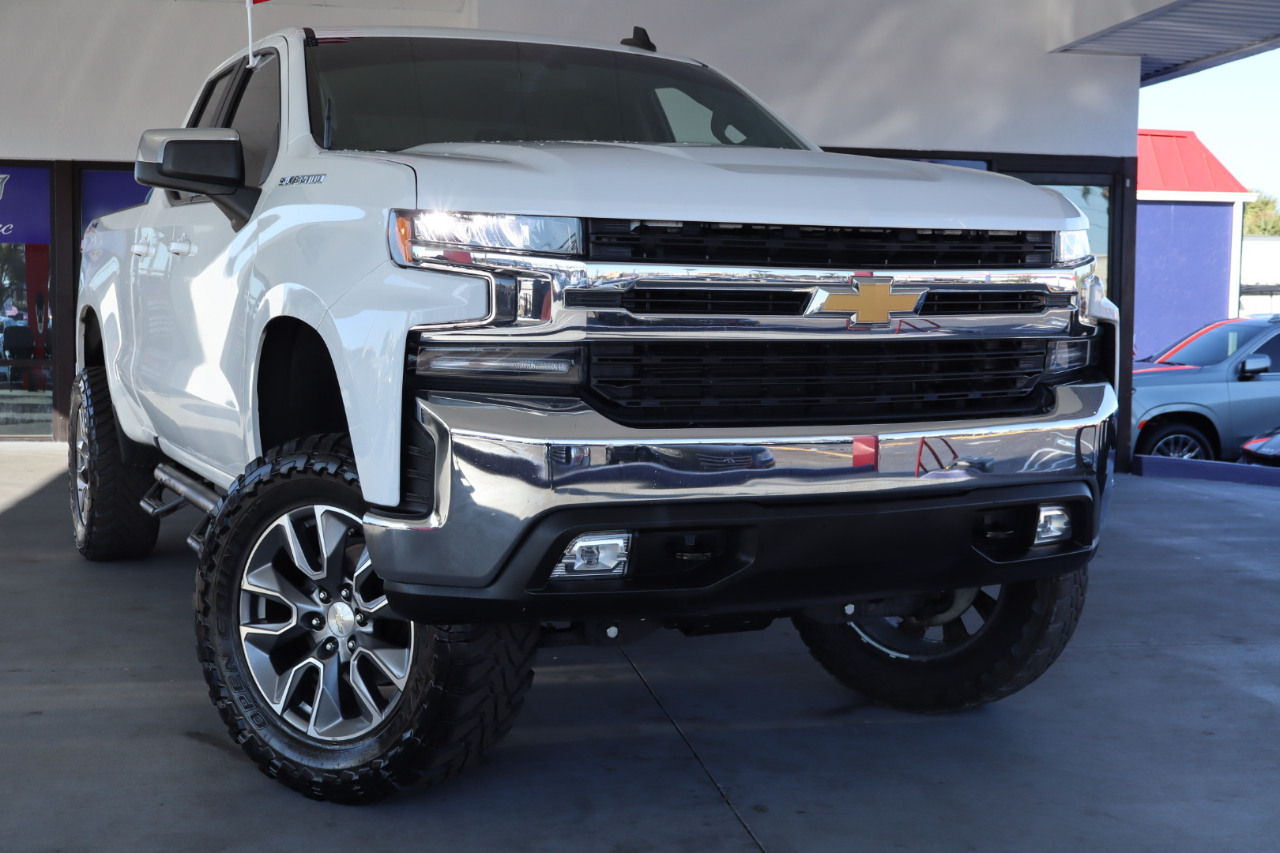 Chevrolet Silverado 1500 4WD Double Cab 147" LT 2020