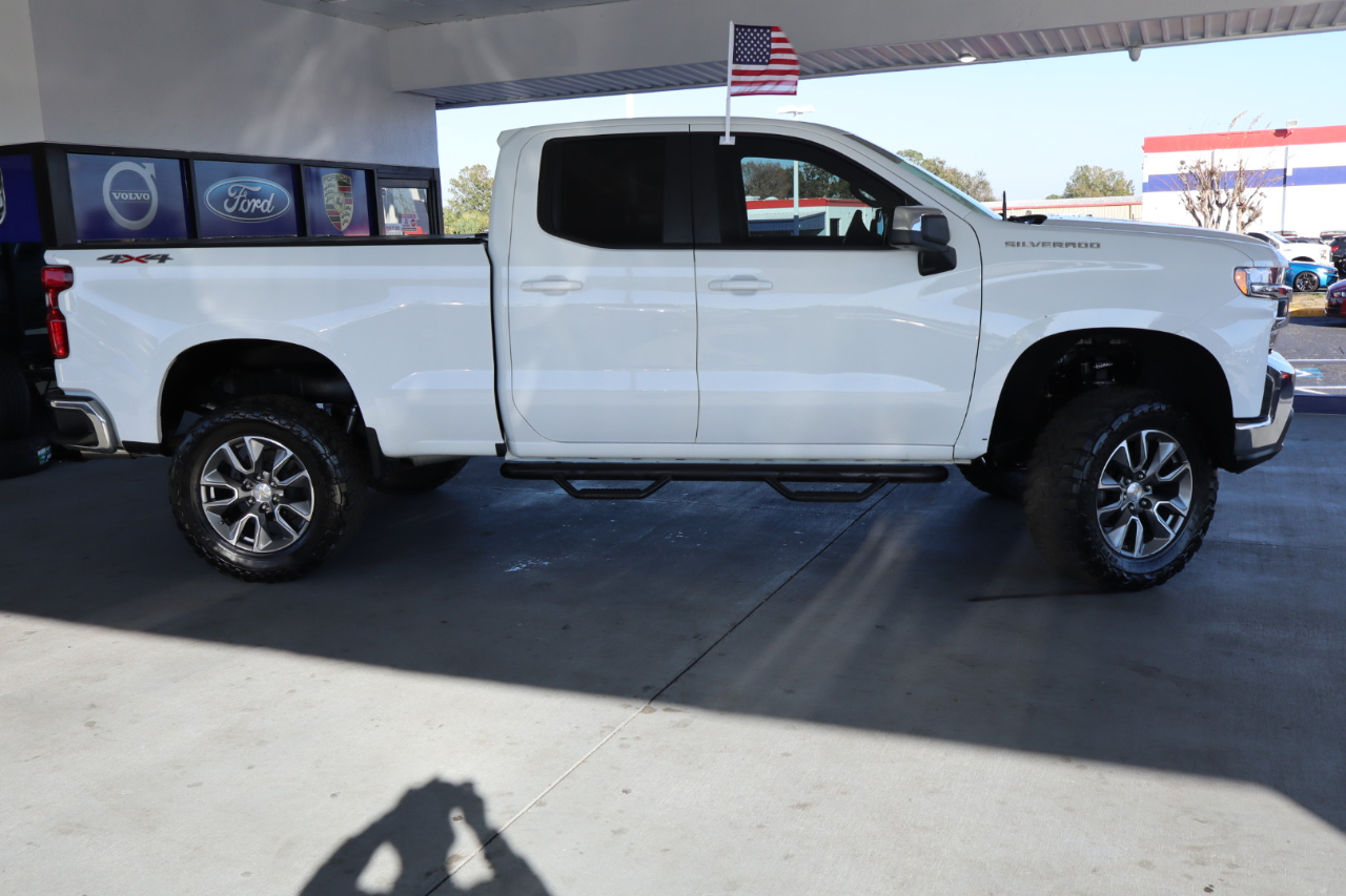 Chevrolet Silverado 1500 4WD Double Cab 147" LT 2020