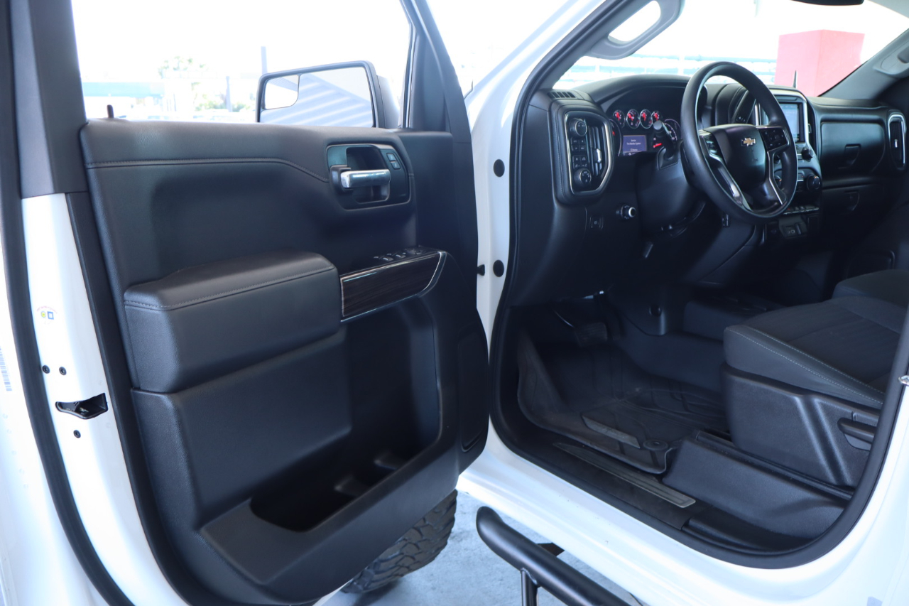 Chevrolet Silverado 1500 4WD Double Cab 147" LT 2020