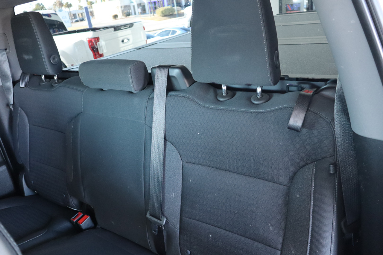 Chevrolet Silverado 1500 4WD Double Cab 147" LT 2020