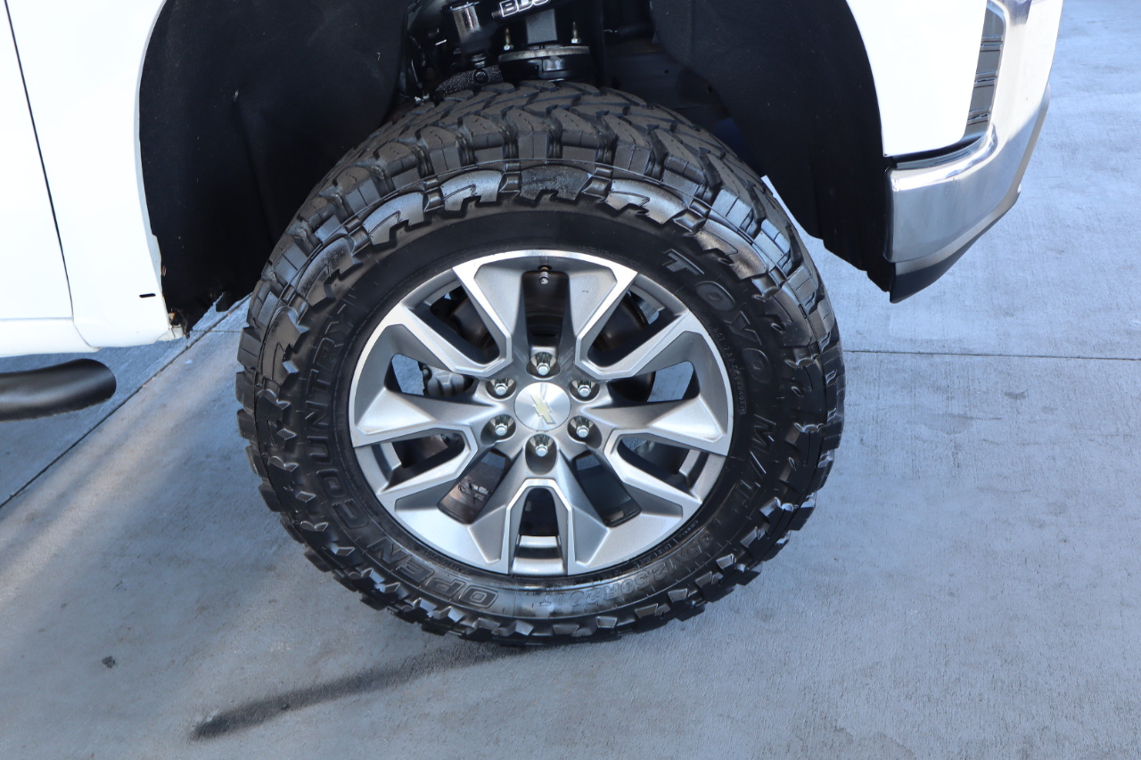 Chevrolet Silverado 1500 4WD Double Cab 147" LT 2020