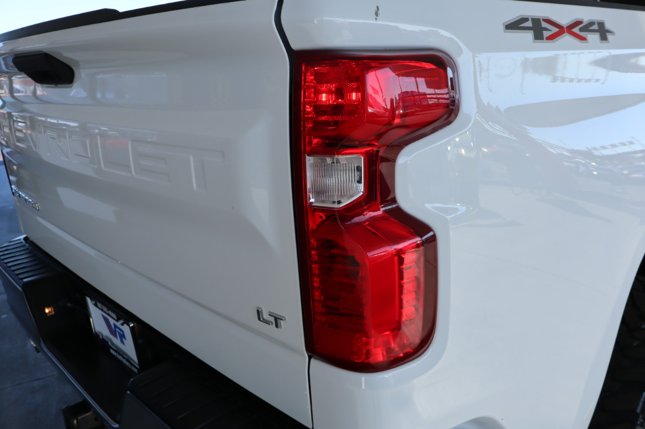 Chevrolet Silverado 1500 4WD Double Cab 147" LT 2020