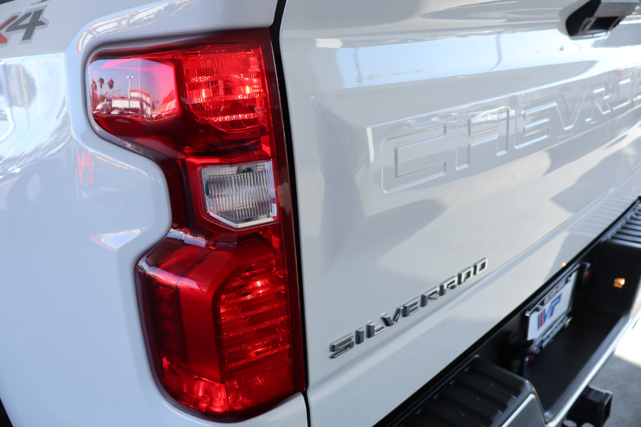 Chevrolet Silverado 1500 4WD Double Cab 147" LT 2020