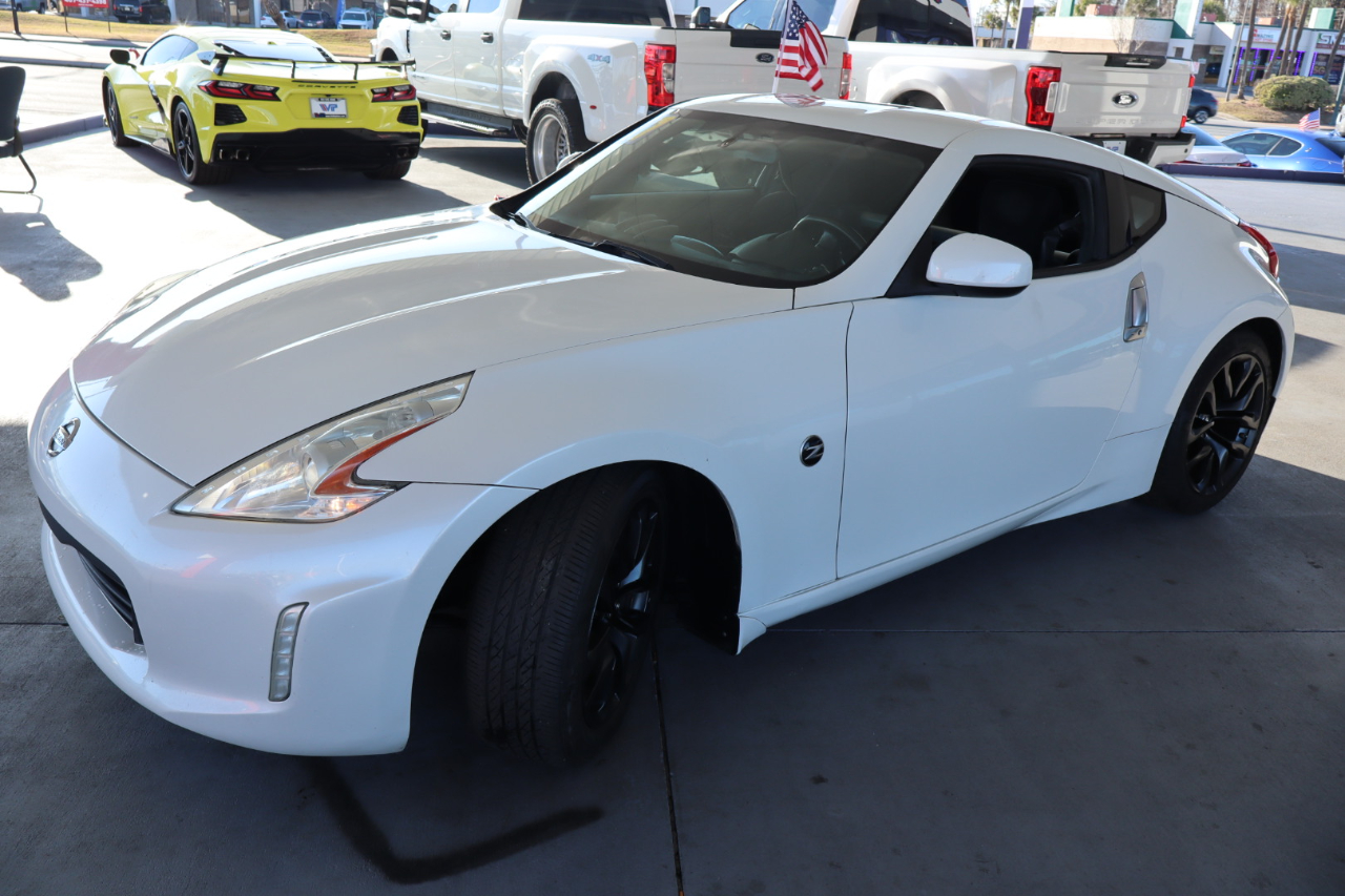 Nissan 370Z Coupe Manual 2017