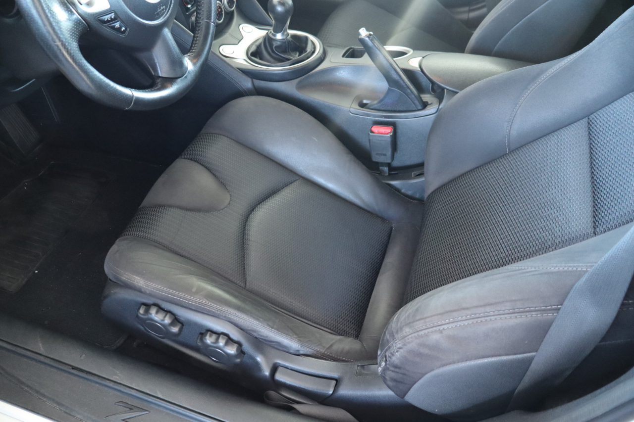 Nissan 370Z Coupe Manual 2017