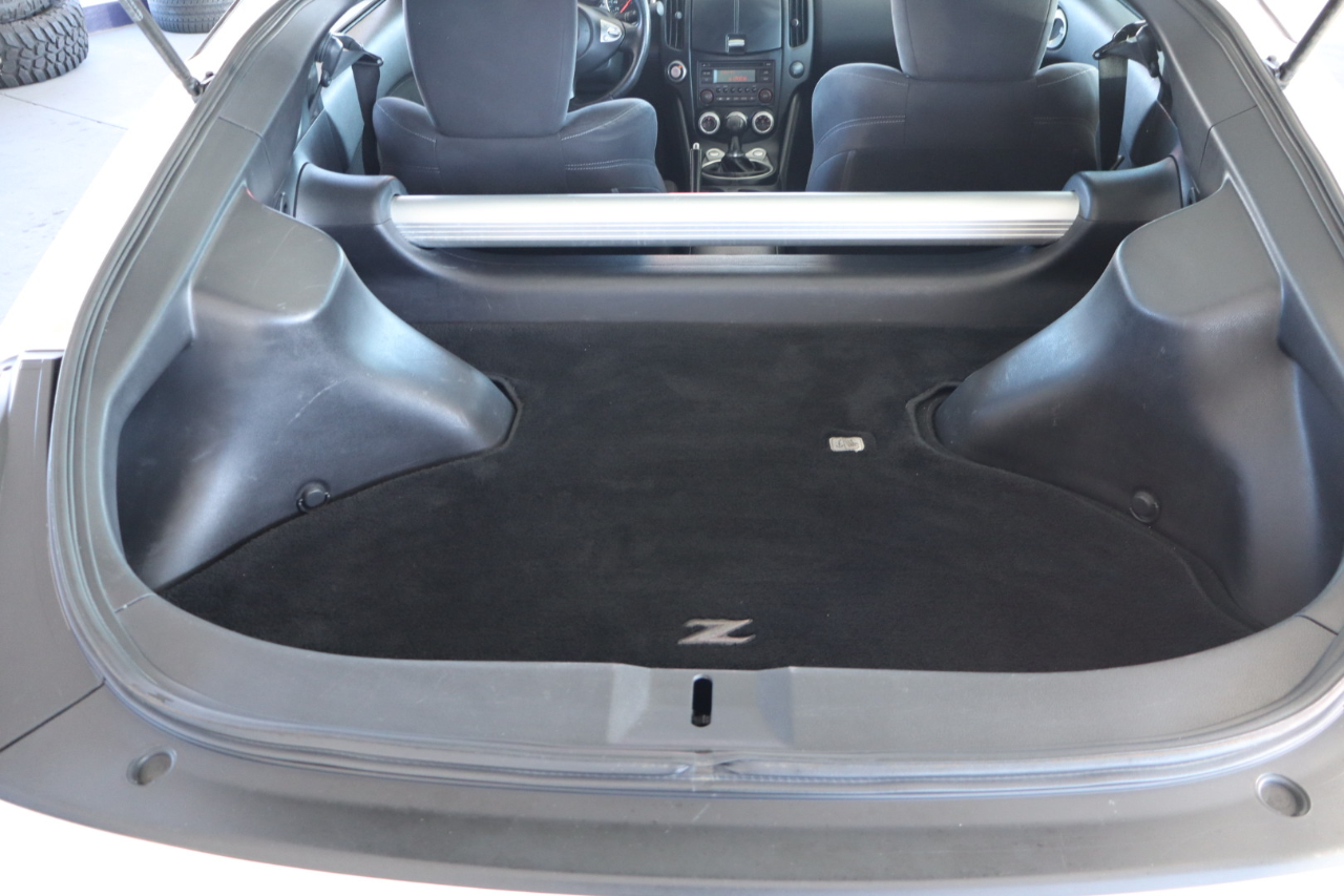 Nissan 370Z Coupe Manual 2017