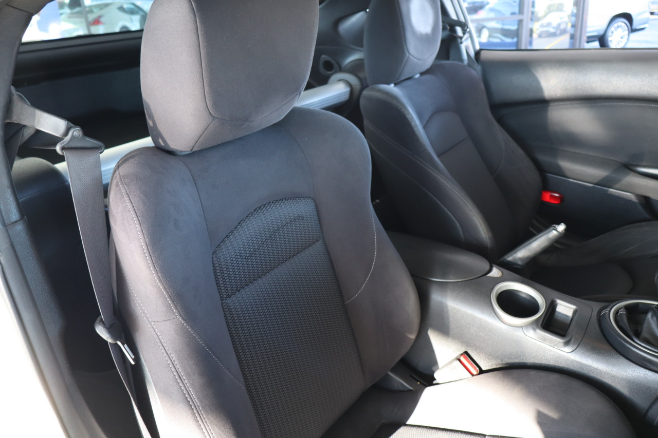 Nissan 370Z Coupe Manual 2017