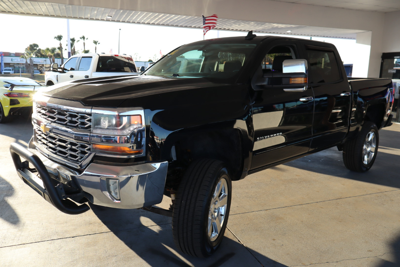 Chevrolet Silverado 1500 2WD Crew Cab 143.5" LT w/1LT 2016