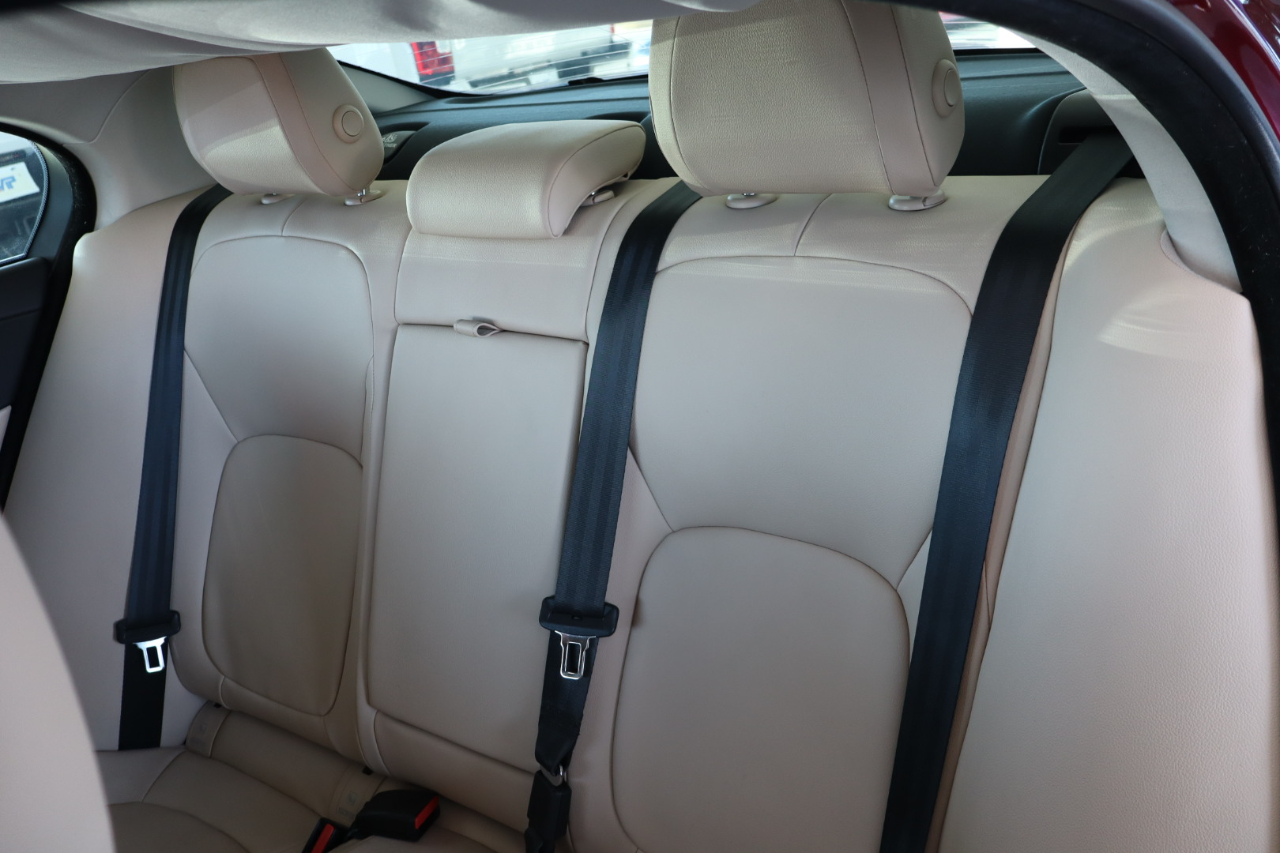 Jaguar XE 25t RWD 2017