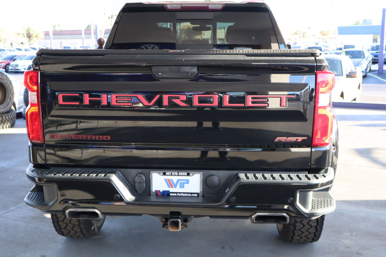 Chevrolet Silverado 1500 4WD Crew Cab 147" RST 2020