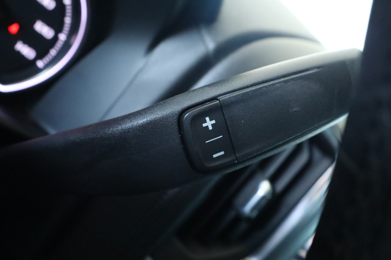 Chevrolet Silverado 1500 4WD Crew Cab 147" RST 2020