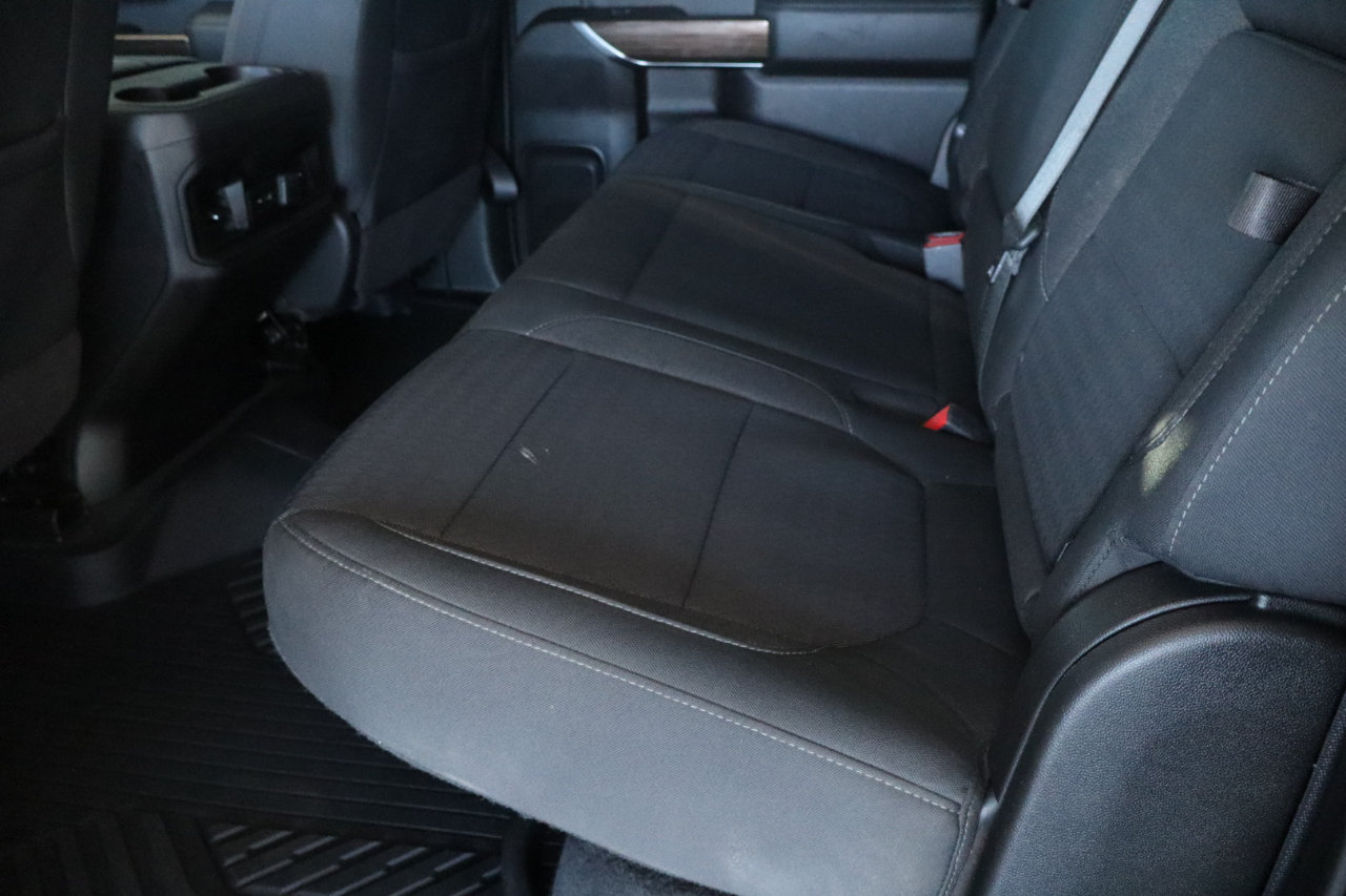 Chevrolet Silverado 1500 4WD Crew Cab 147" RST 2020