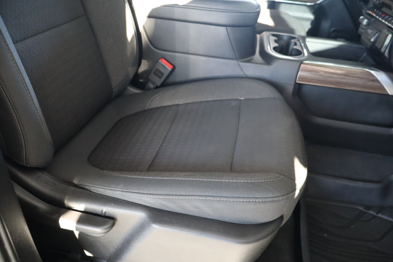 Chevrolet Silverado 1500 4WD Crew Cab 147" RST 2020