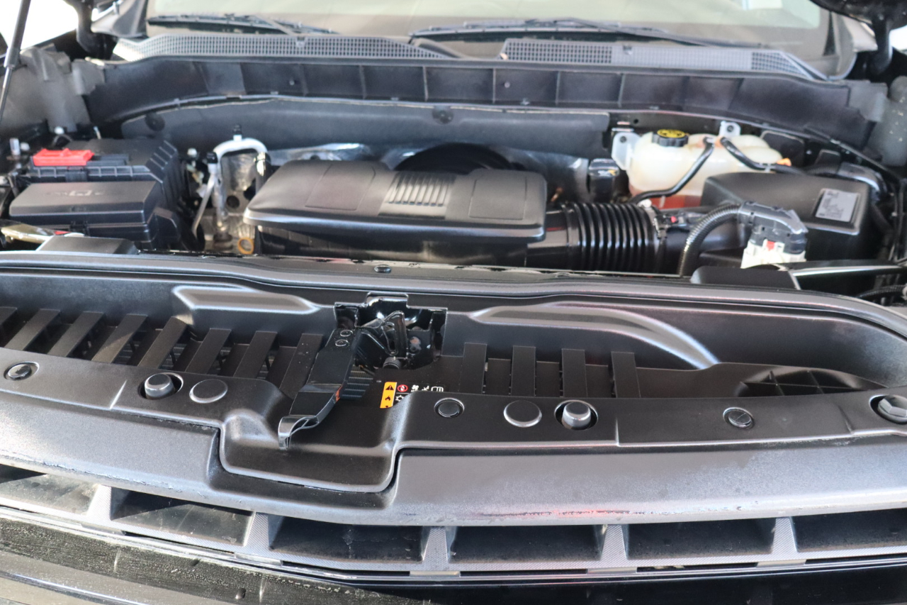 Chevrolet Silverado 1500 4WD Crew Cab 147" RST 2020