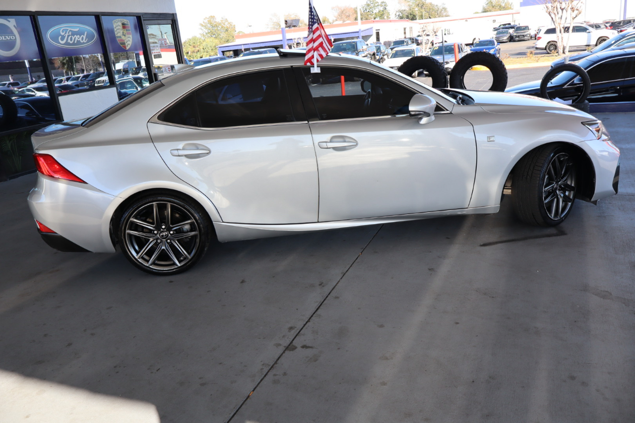 Lexus IS IS 300 RWD 2018