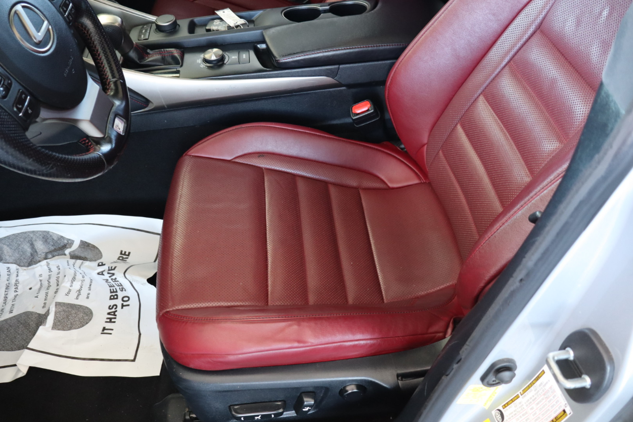 Lexus IS IS 300 RWD 2018