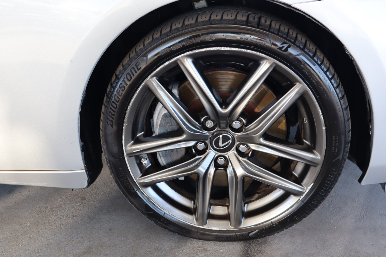 Lexus IS IS 300 RWD 2018