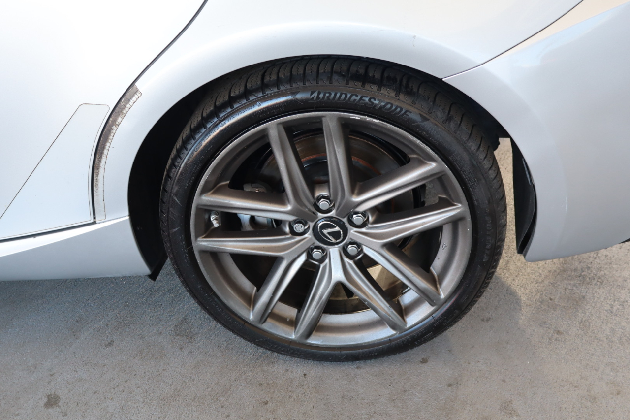 Lexus IS IS 300 RWD 2018