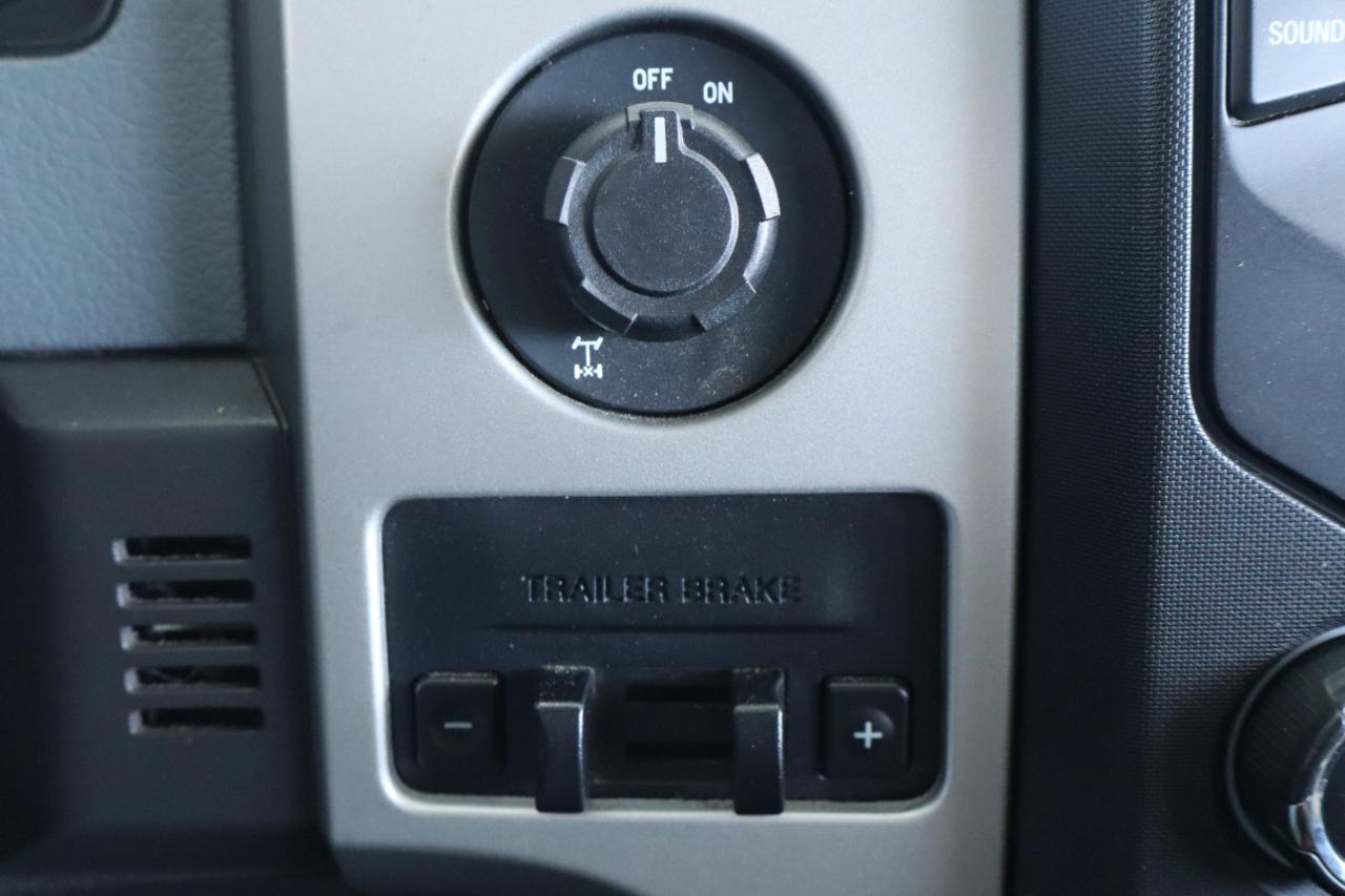 Ford F-150 2WD SuperCrew 145" Lariat 2014