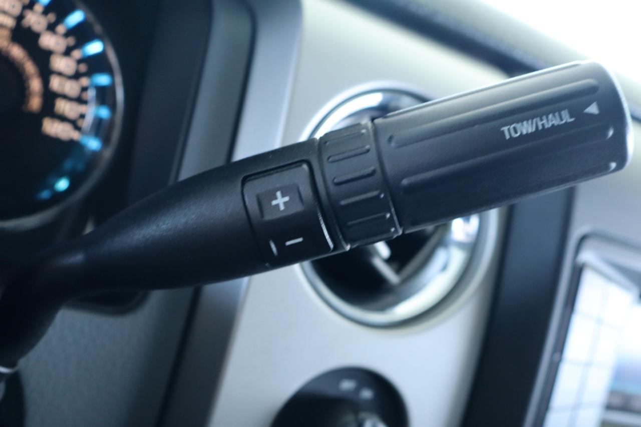 Ford F-150 2WD SuperCrew 145" Lariat 2014