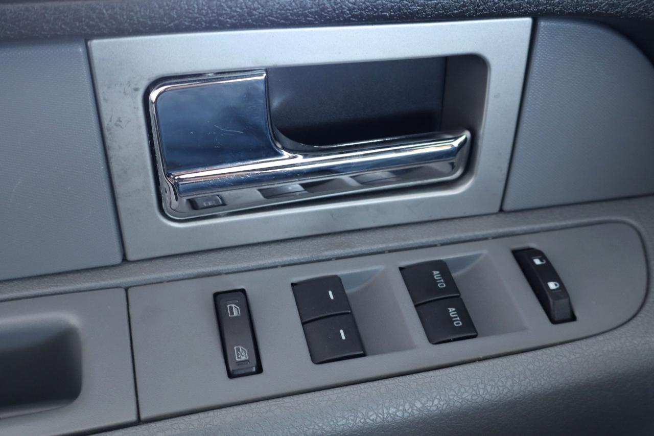 Ford F-150 2WD SuperCrew 145" Lariat 2014