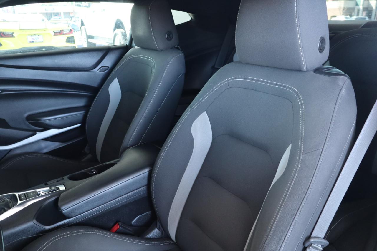 Chevrolet Camaro 2dr Cpe 1LT 2020