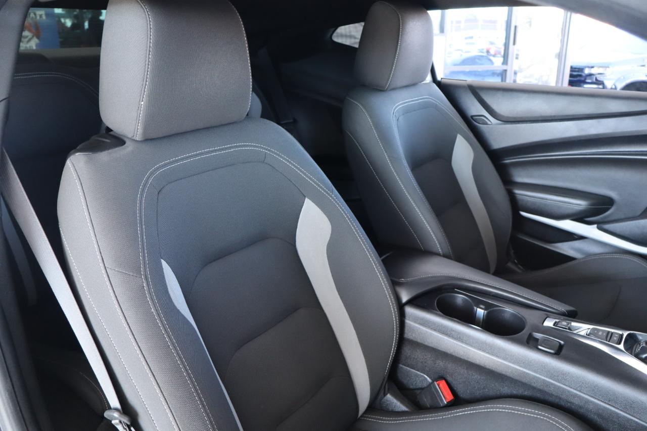 Chevrolet Camaro 2dr Cpe 1LT 2020