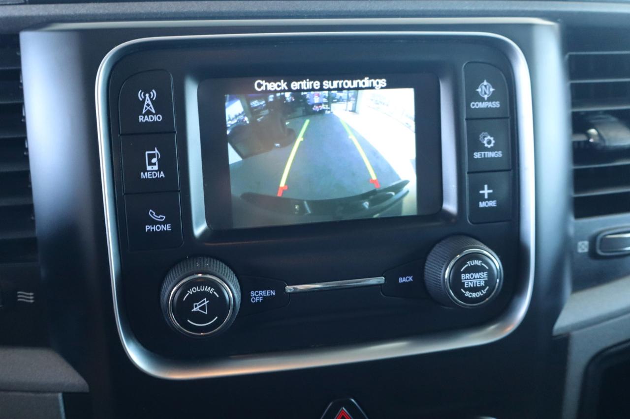 RAM 1500 2WD Quad Cab 140.5" Express 2016