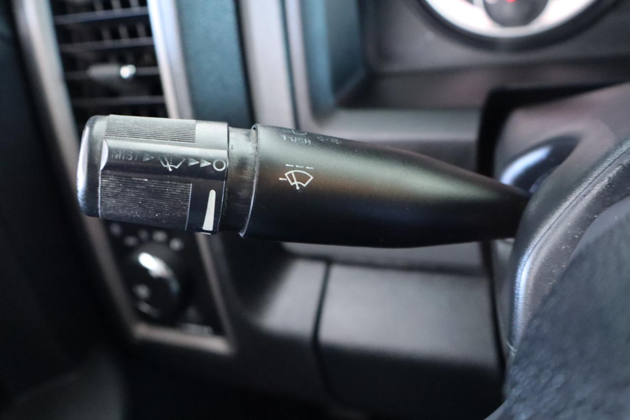 RAM 1500 2WD Quad Cab 140.5" Express 2016