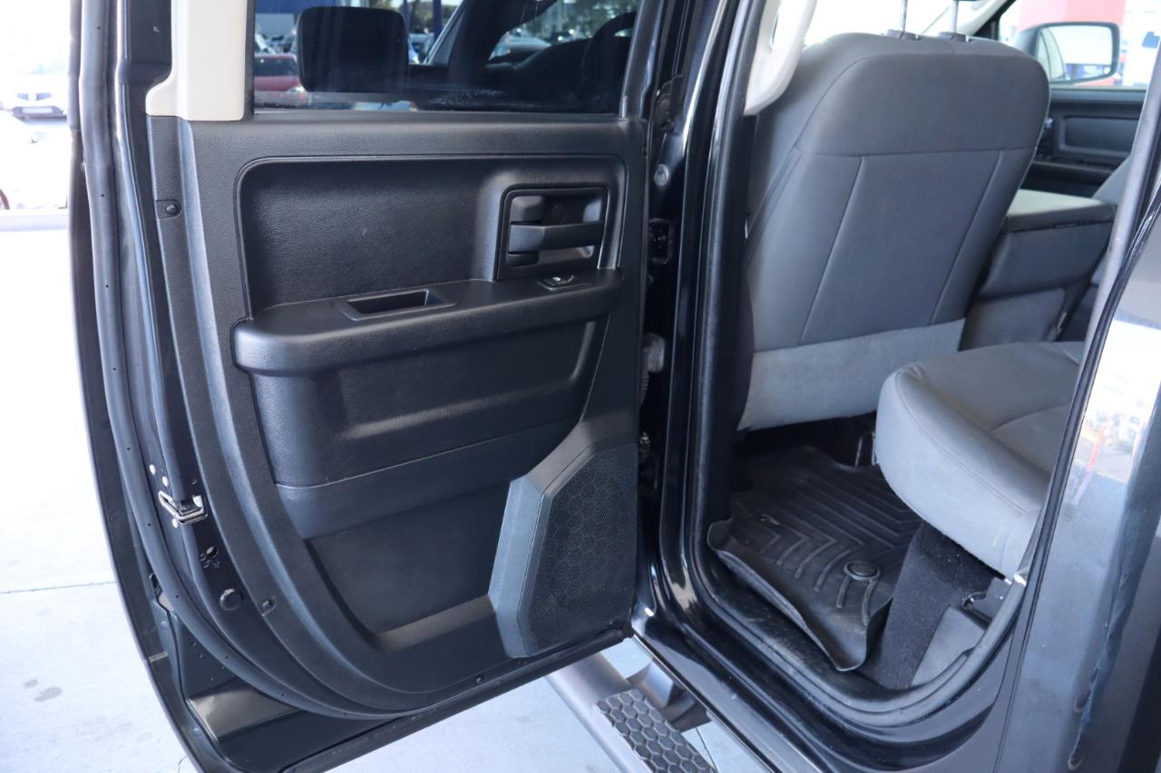 RAM 1500 2WD Quad Cab 140.5" Express 2016