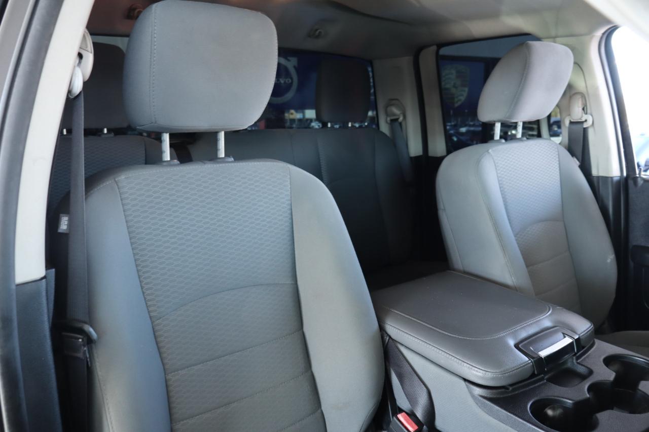 RAM 1500 2WD Quad Cab 140.5" Express 2016