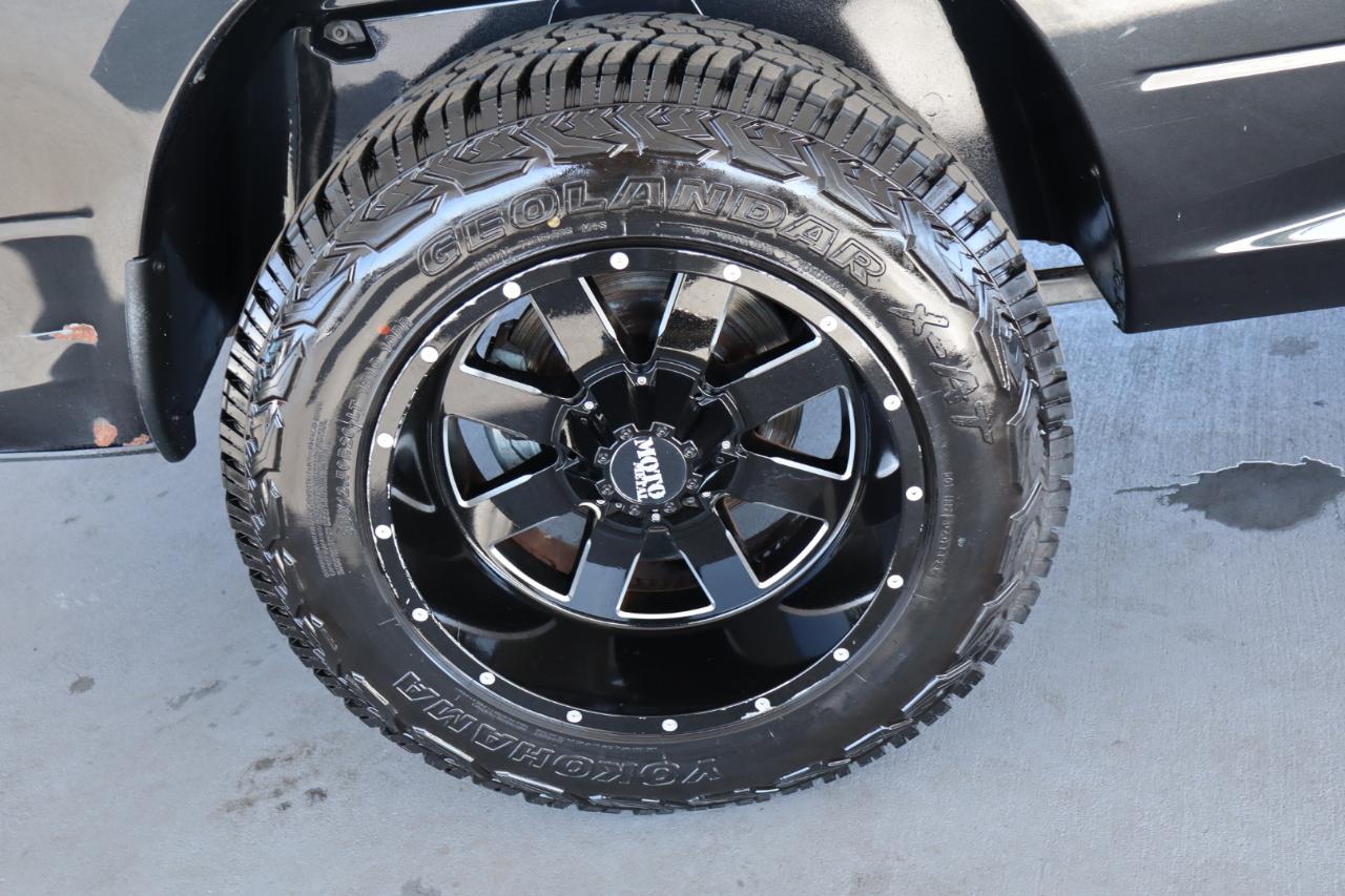 RAM 1500 2WD Quad Cab 140.5" Express 2016