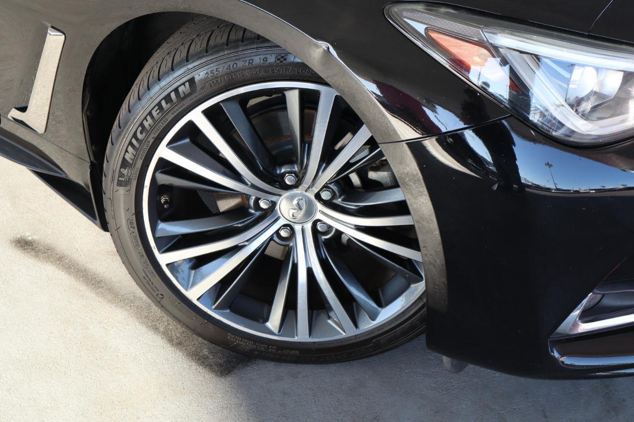 Infiniti Q60 3.0t Premium RWD 2017