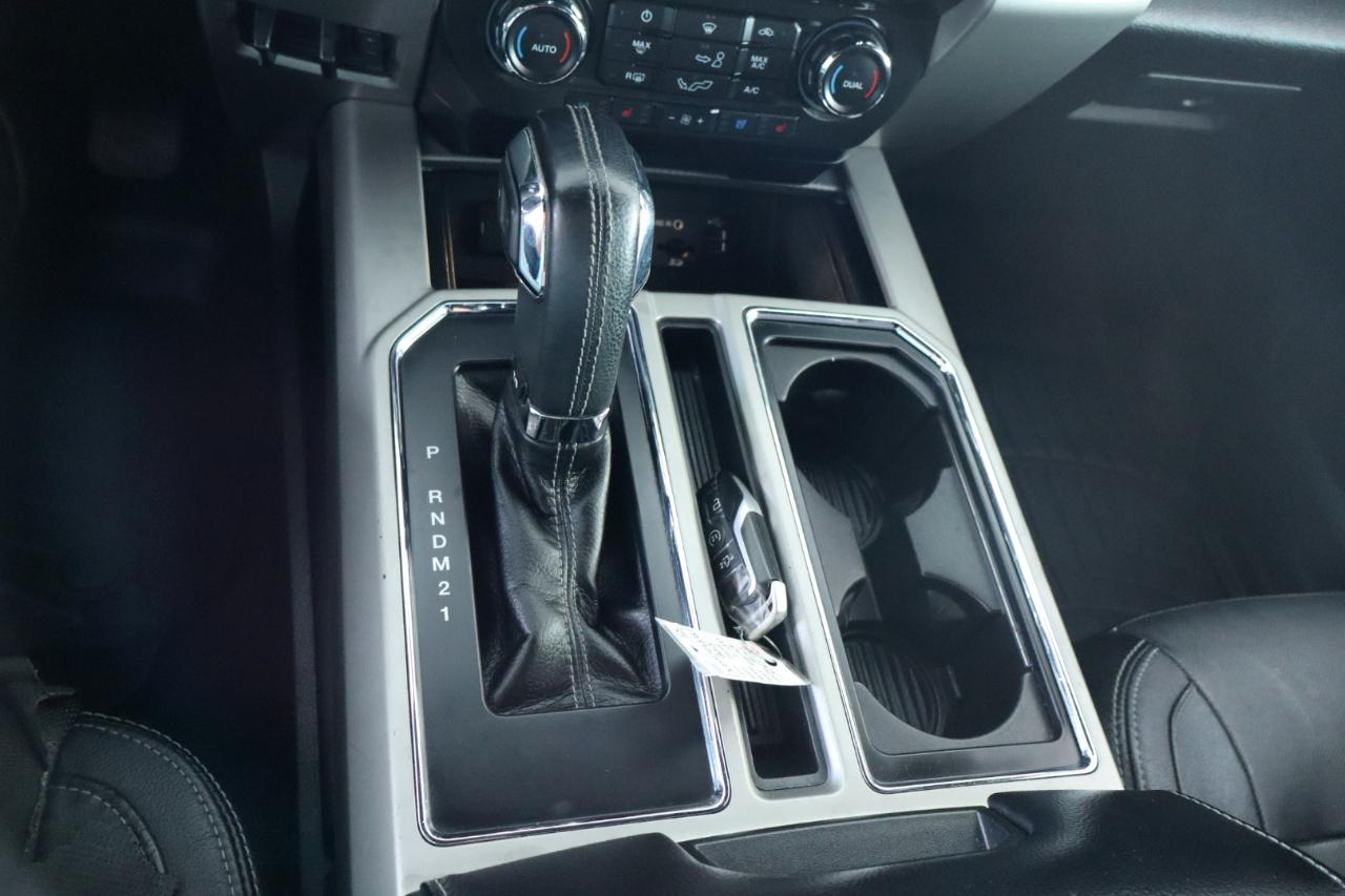 Ford F-150 4WD SuperCrew 139" Lariat 2015