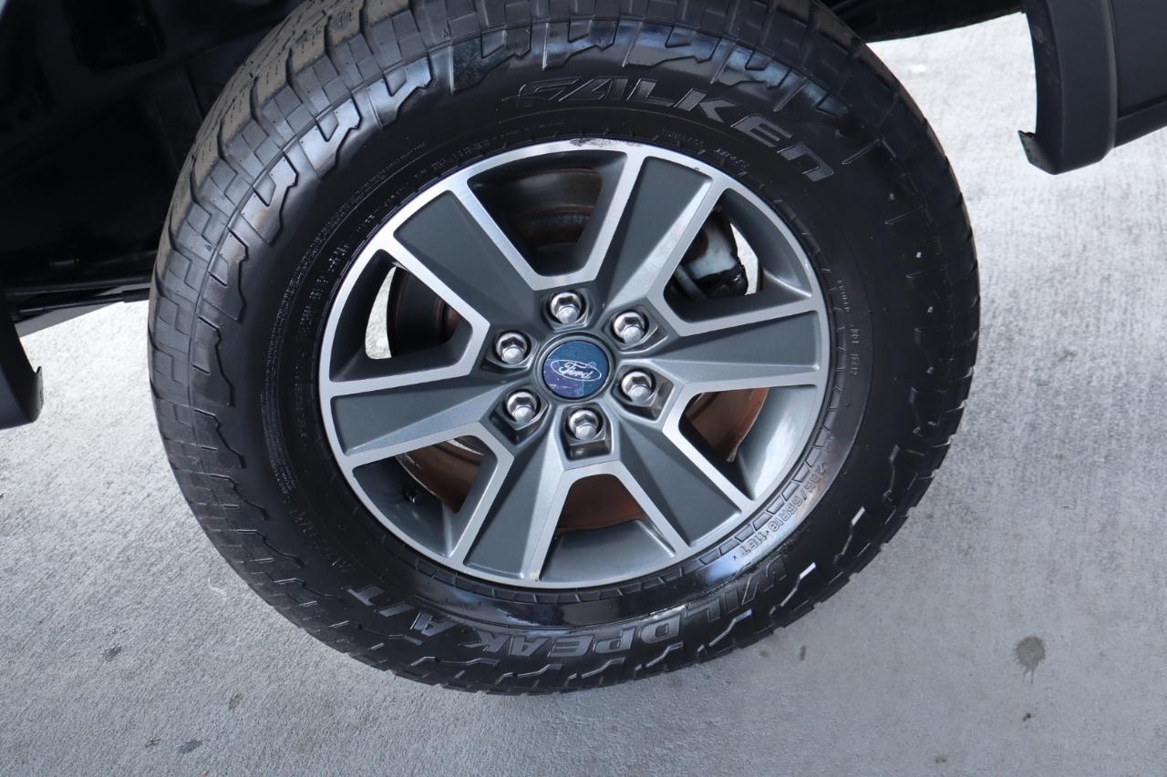 Ford F-150 4WD SuperCrew 139" Lariat 2015