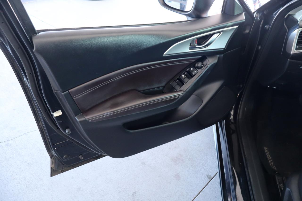 Mazda Mazda3 5-Door Touring Auto 2018