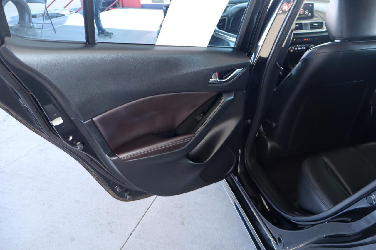 Mazda Mazda3 5-Door Touring Auto 2018