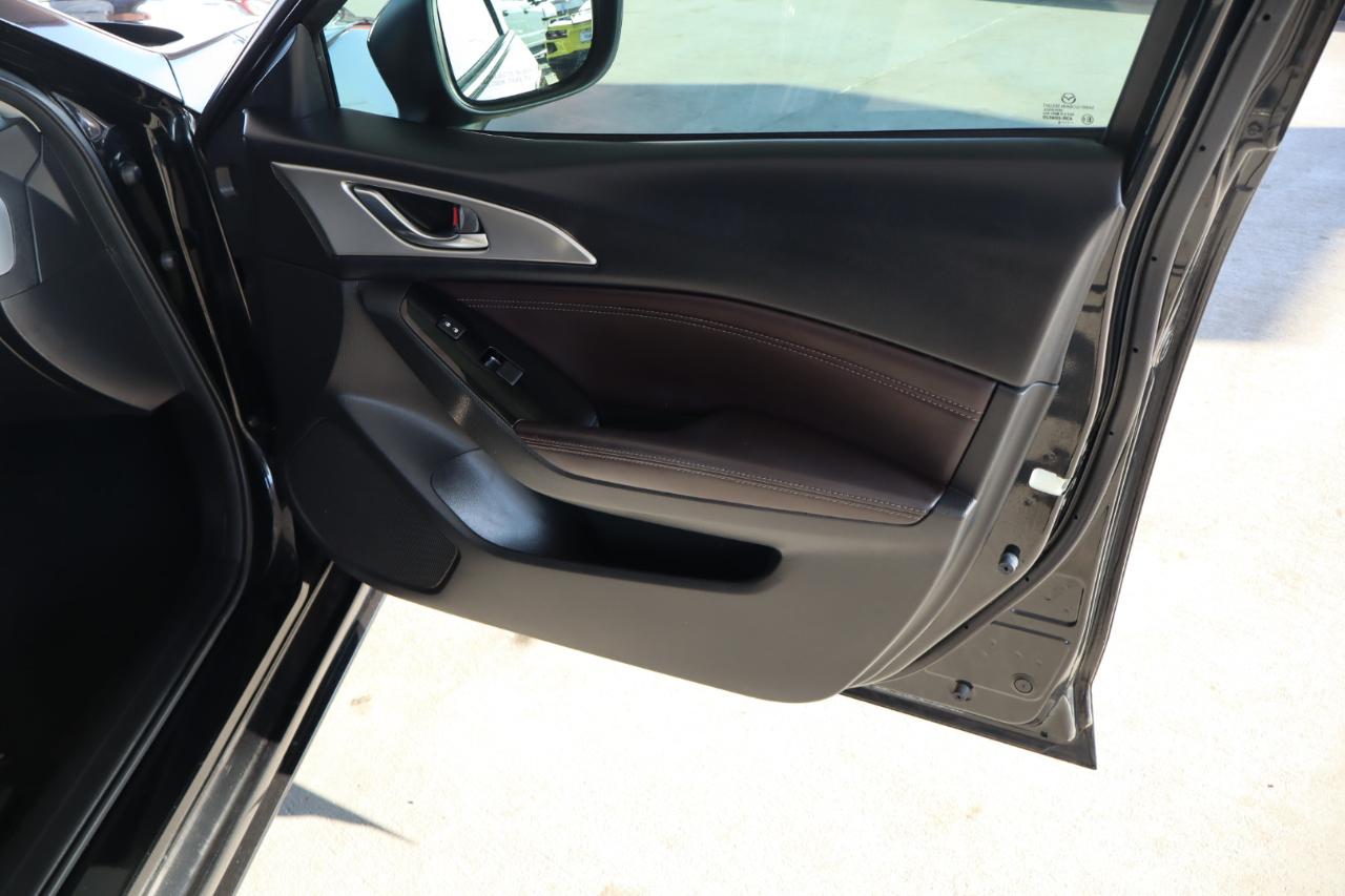 Mazda Mazda3 5-Door Touring Auto 2018