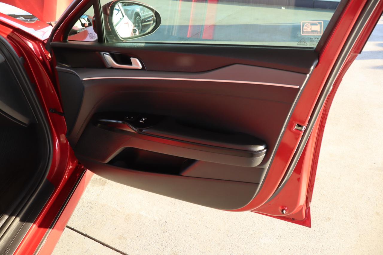 Kia K5 LX Auto FWD 2021