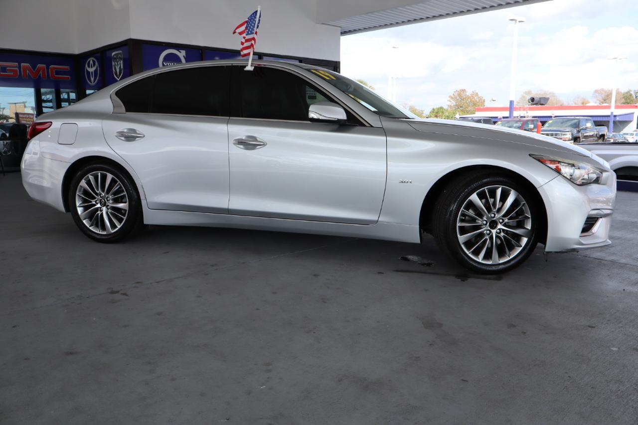 Infiniti Q50 3.0t Pure 2020