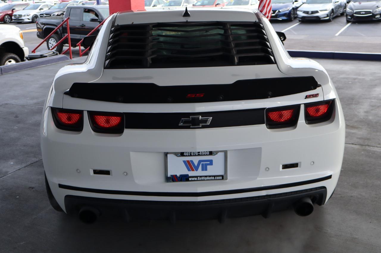 Chevrolet Camaro 2dr Cpe 2SS 2011