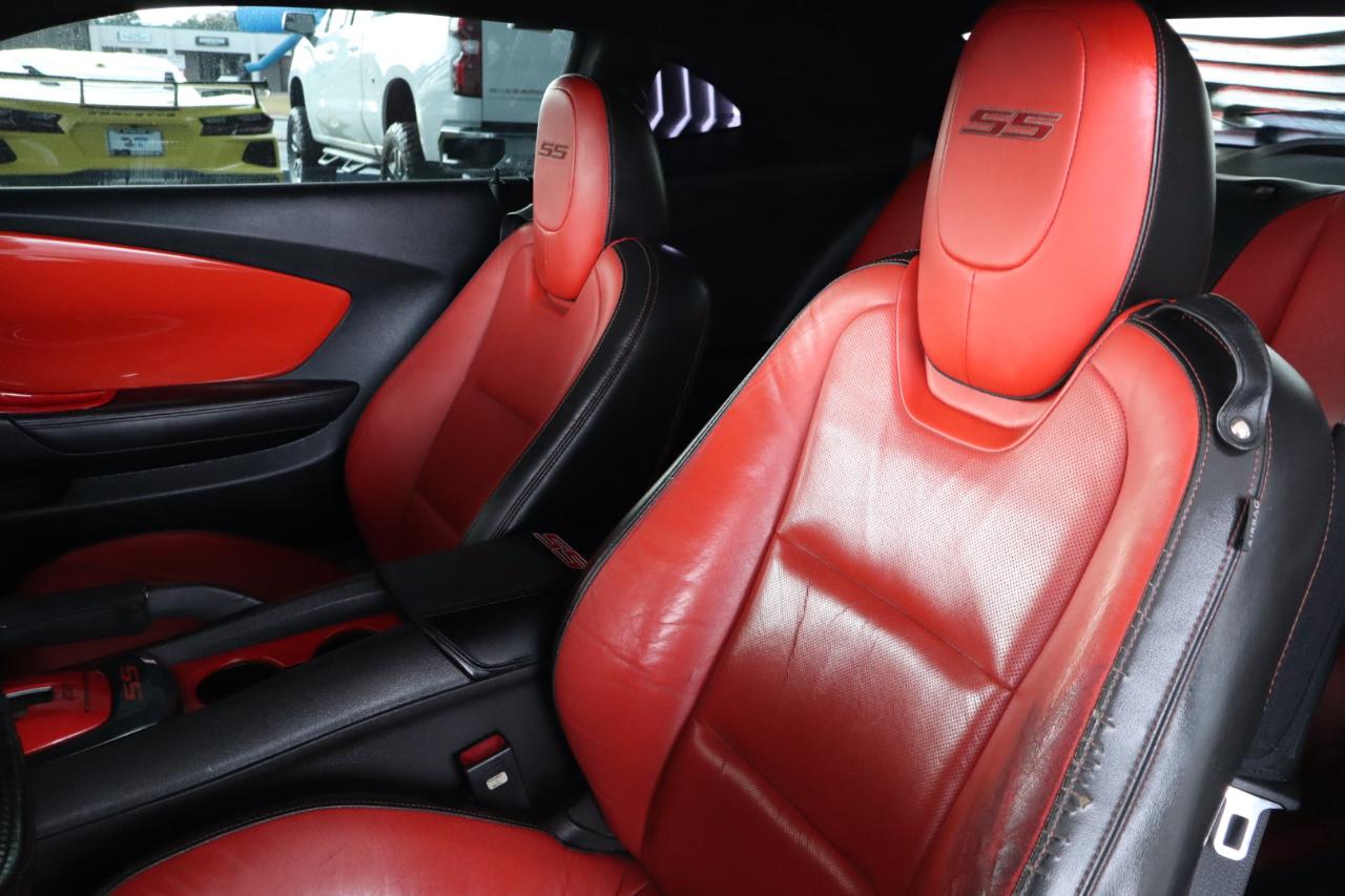 Chevrolet Camaro 2dr Cpe 2SS 2011