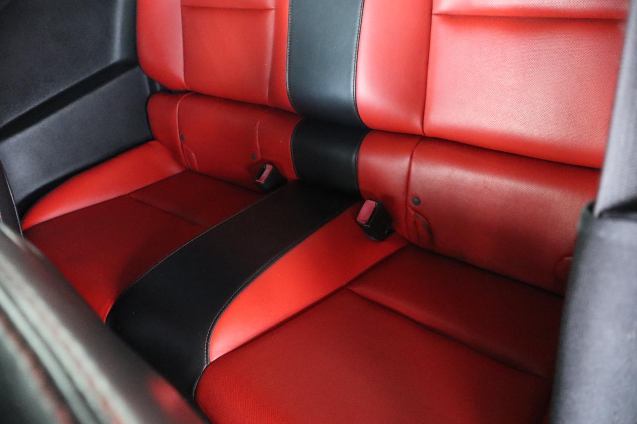 Chevrolet Camaro 2dr Cpe 2SS 2011