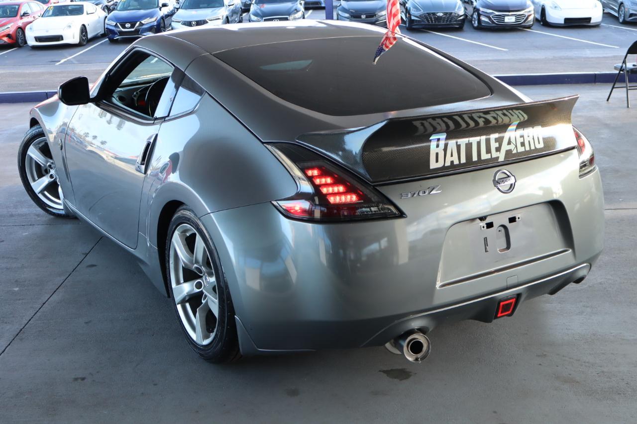 Nissan 370Z 2dr Cpe Auto 2012