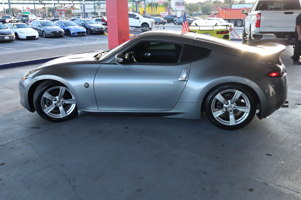 Nissan 370Z 2dr Cpe Auto 2012