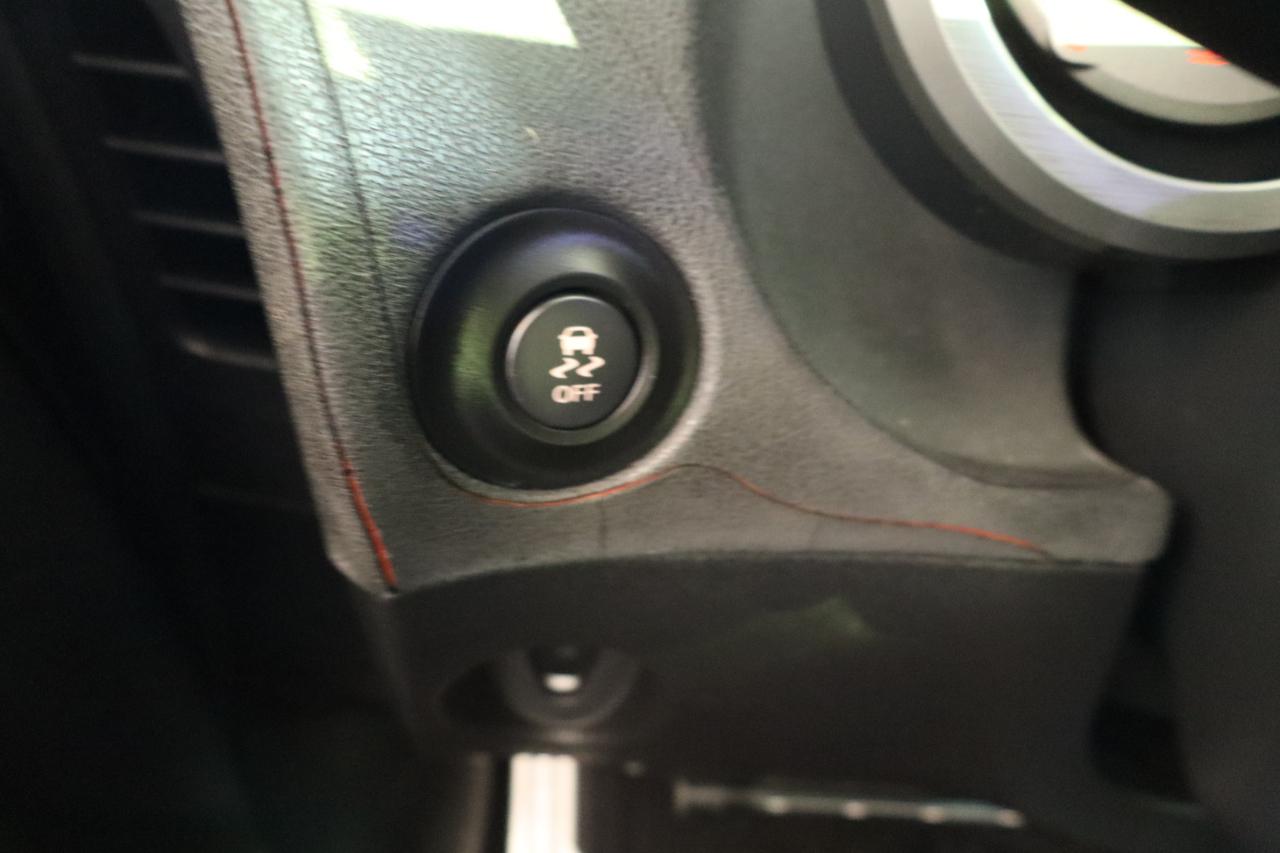 Nissan 370Z 2dr Cpe Auto 2012