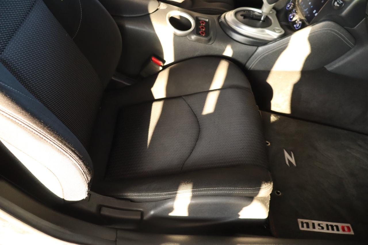 Nissan 370Z 2dr Cpe Auto 2012