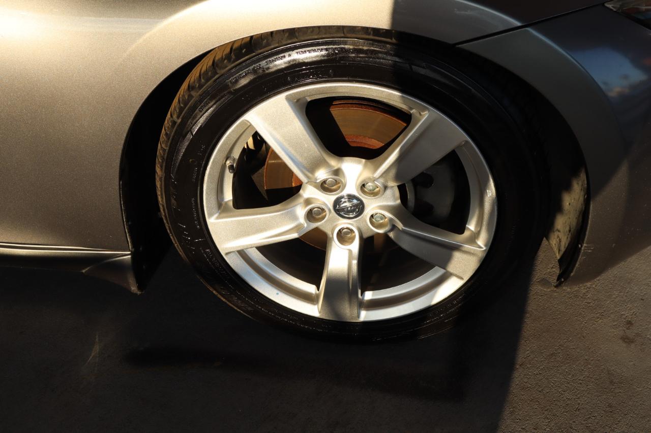 Nissan 370Z 2dr Cpe Auto 2012