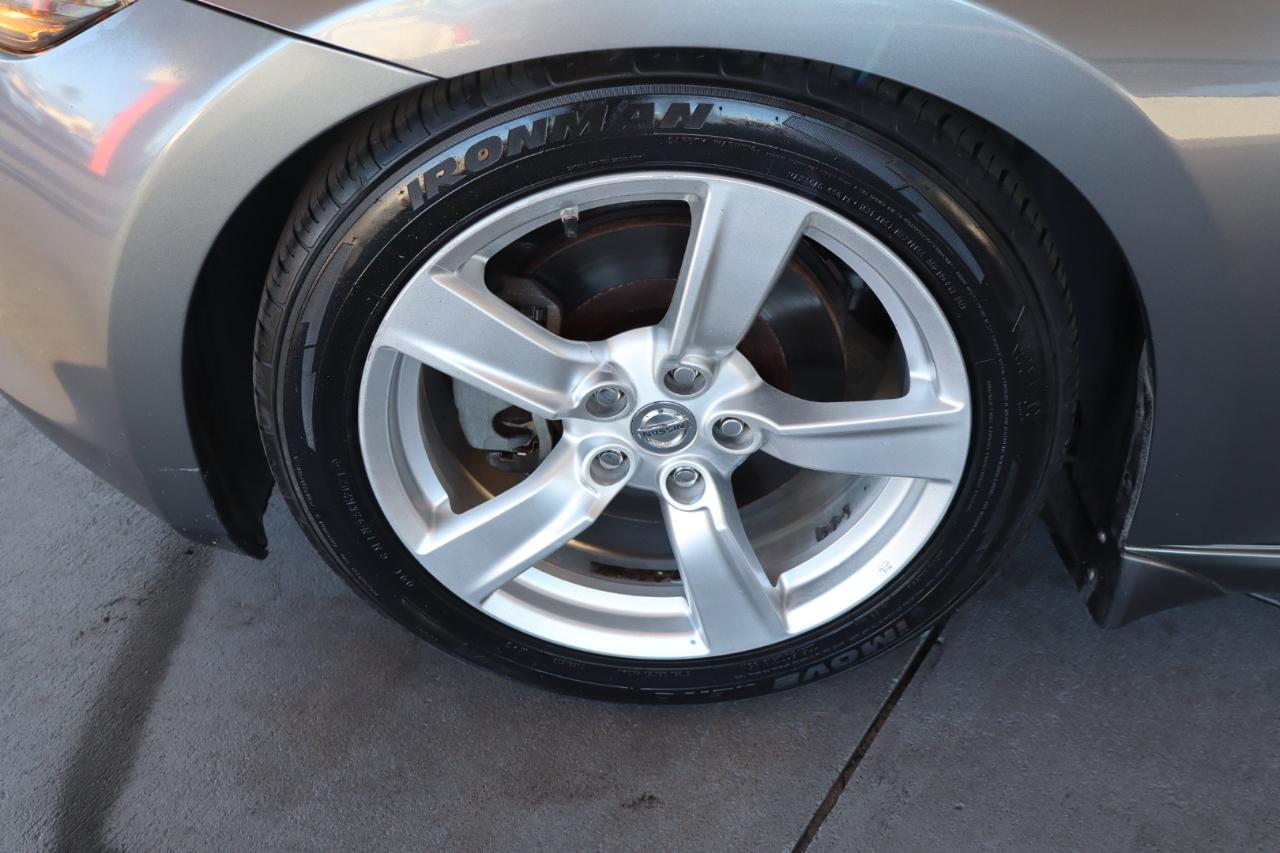 Nissan 370Z 2dr Cpe Auto 2012