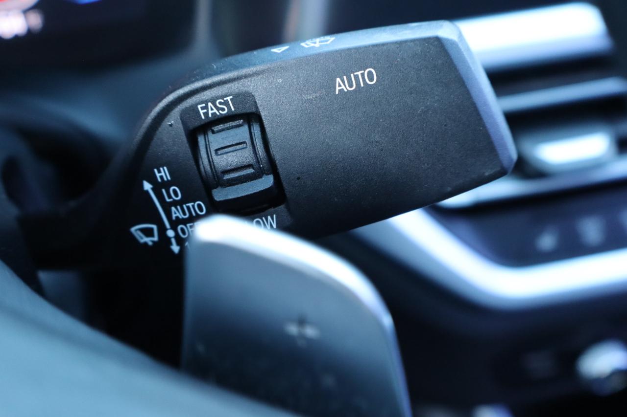 BMW 3 Series 330i Sedan 2019